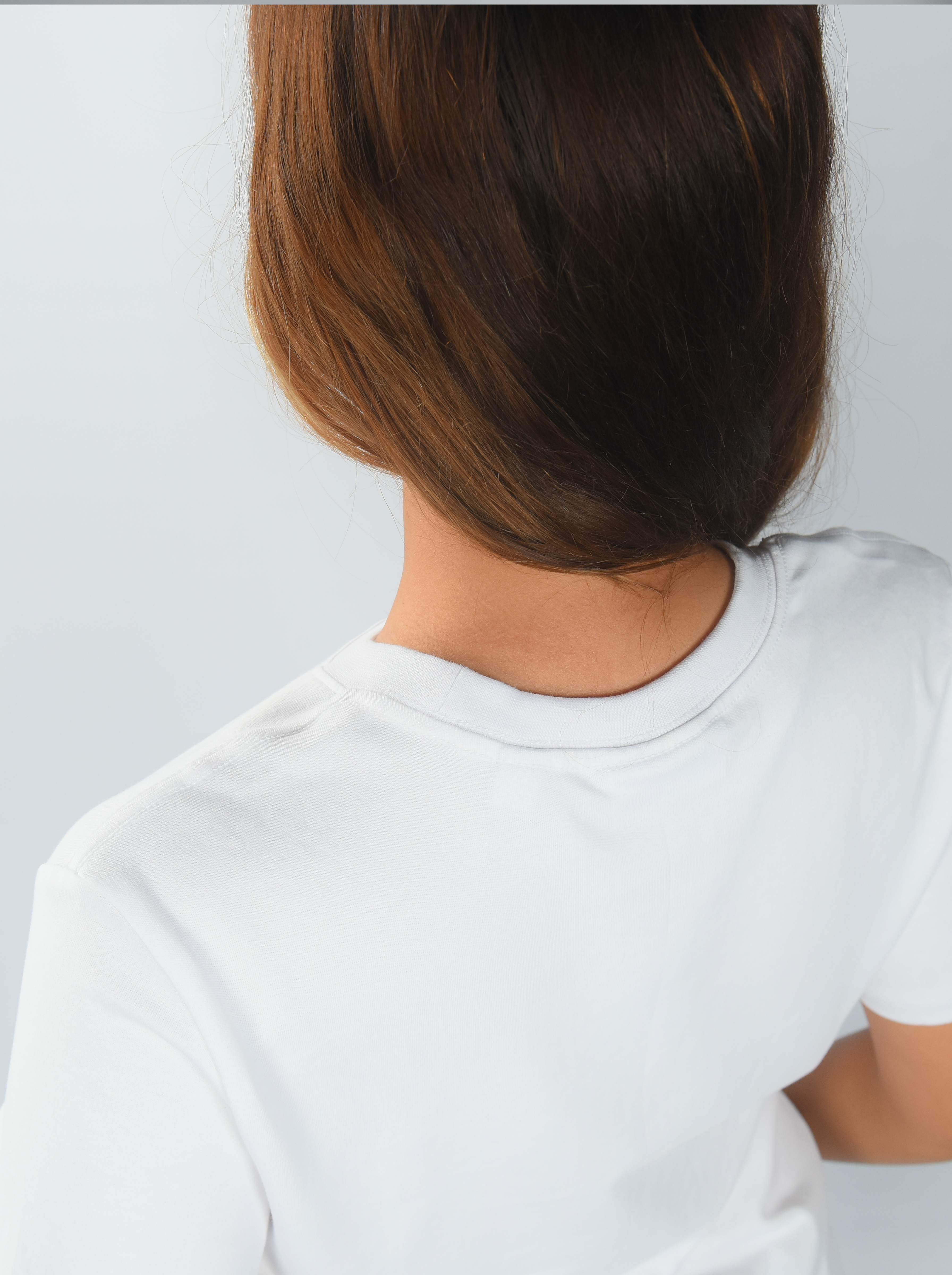 PHOTOSHOOT WOMEN backneck scene white