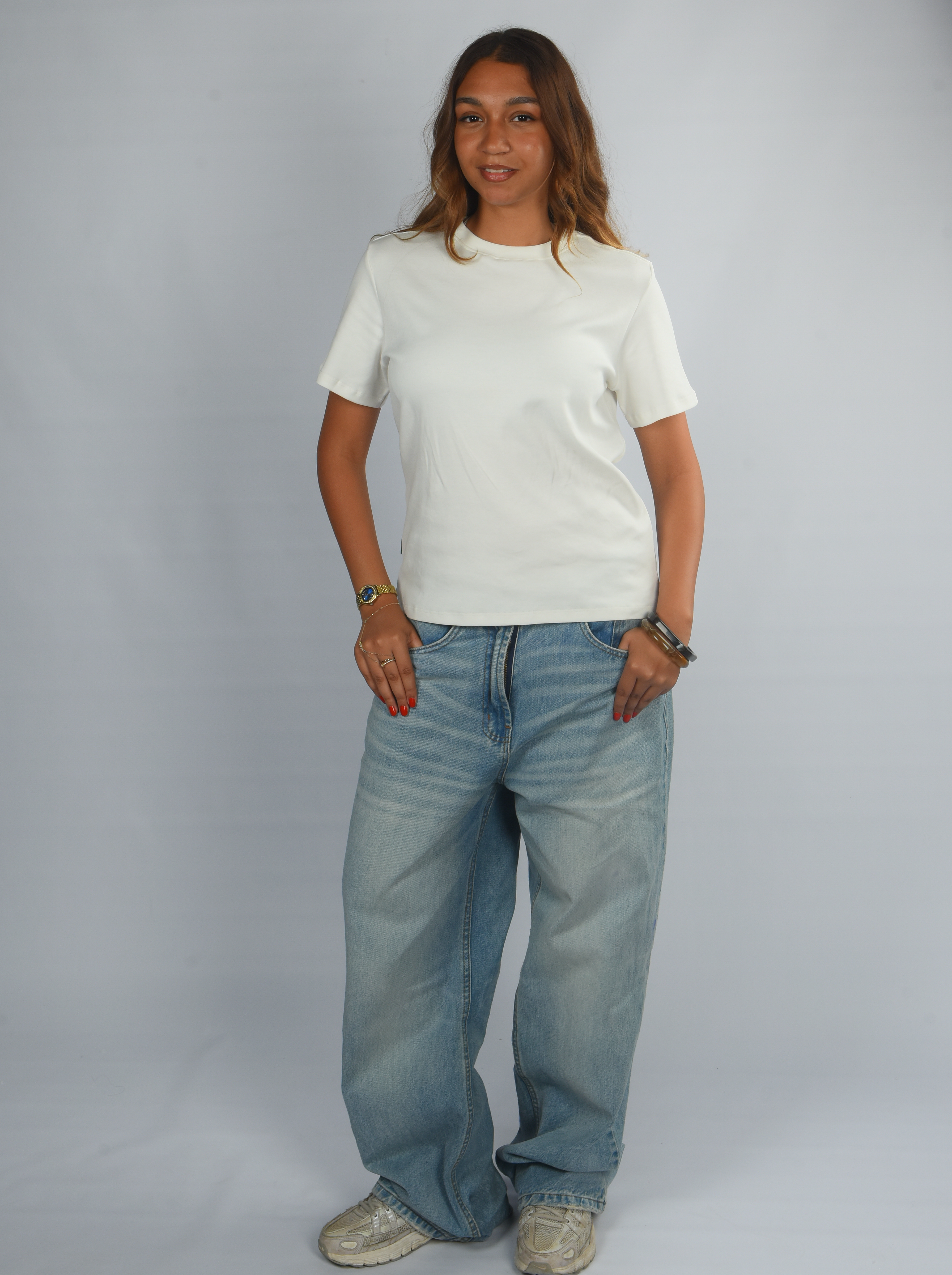PHOTOSHOOT WOMEN scene 1   offwhite