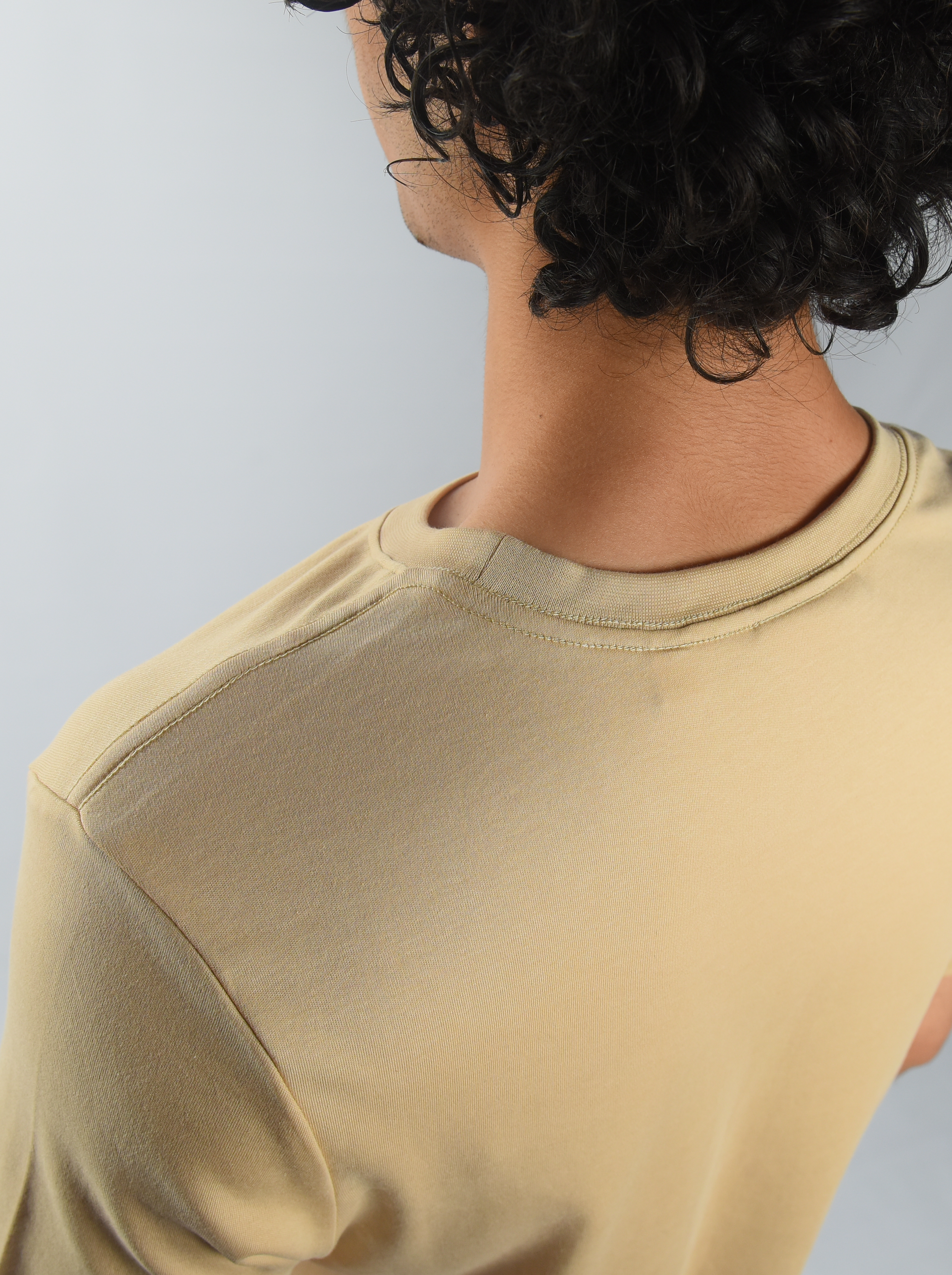 backneck brown scene 5 men  beige