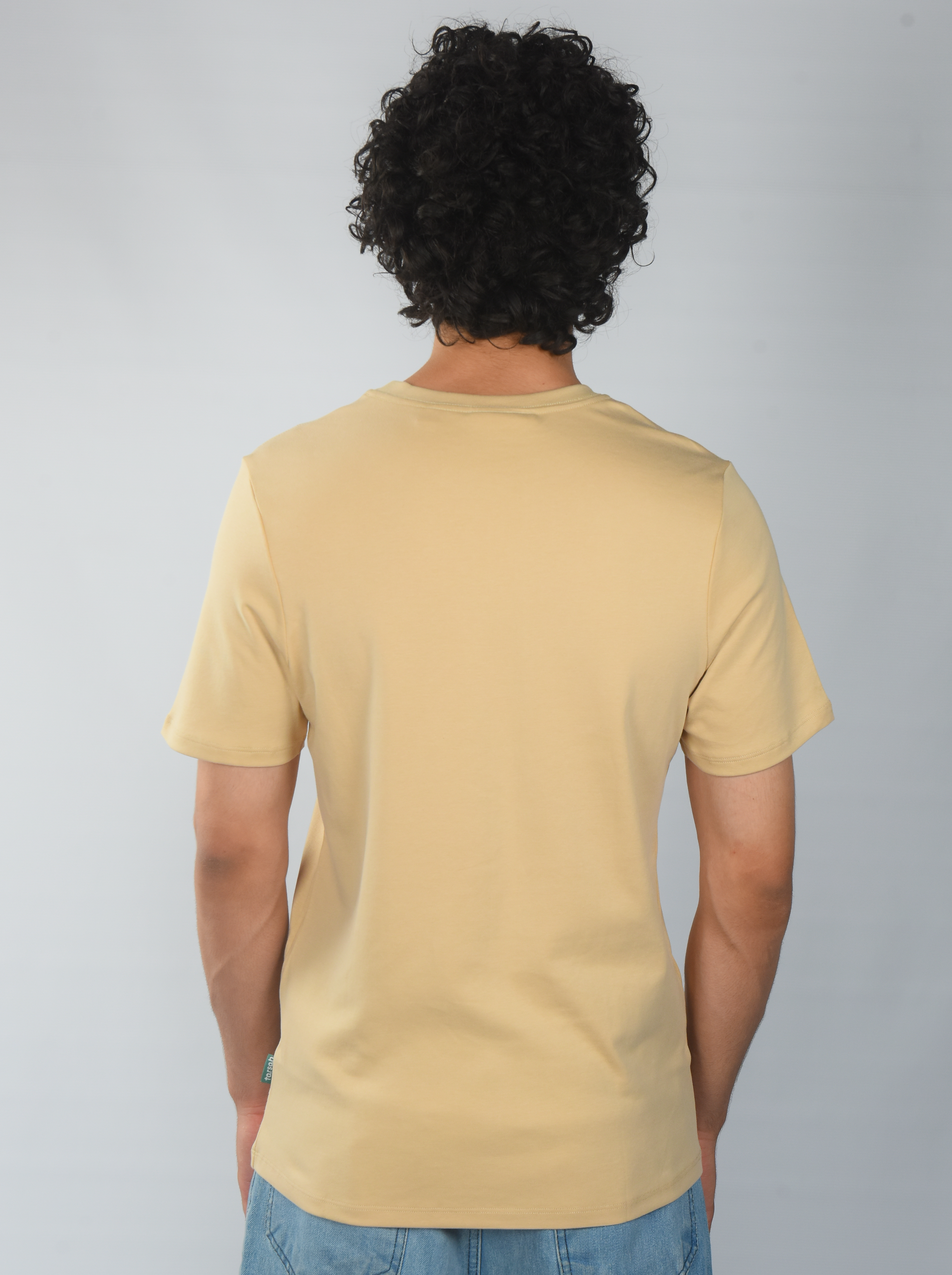 photoshoot scene 3 men grand tee   biege