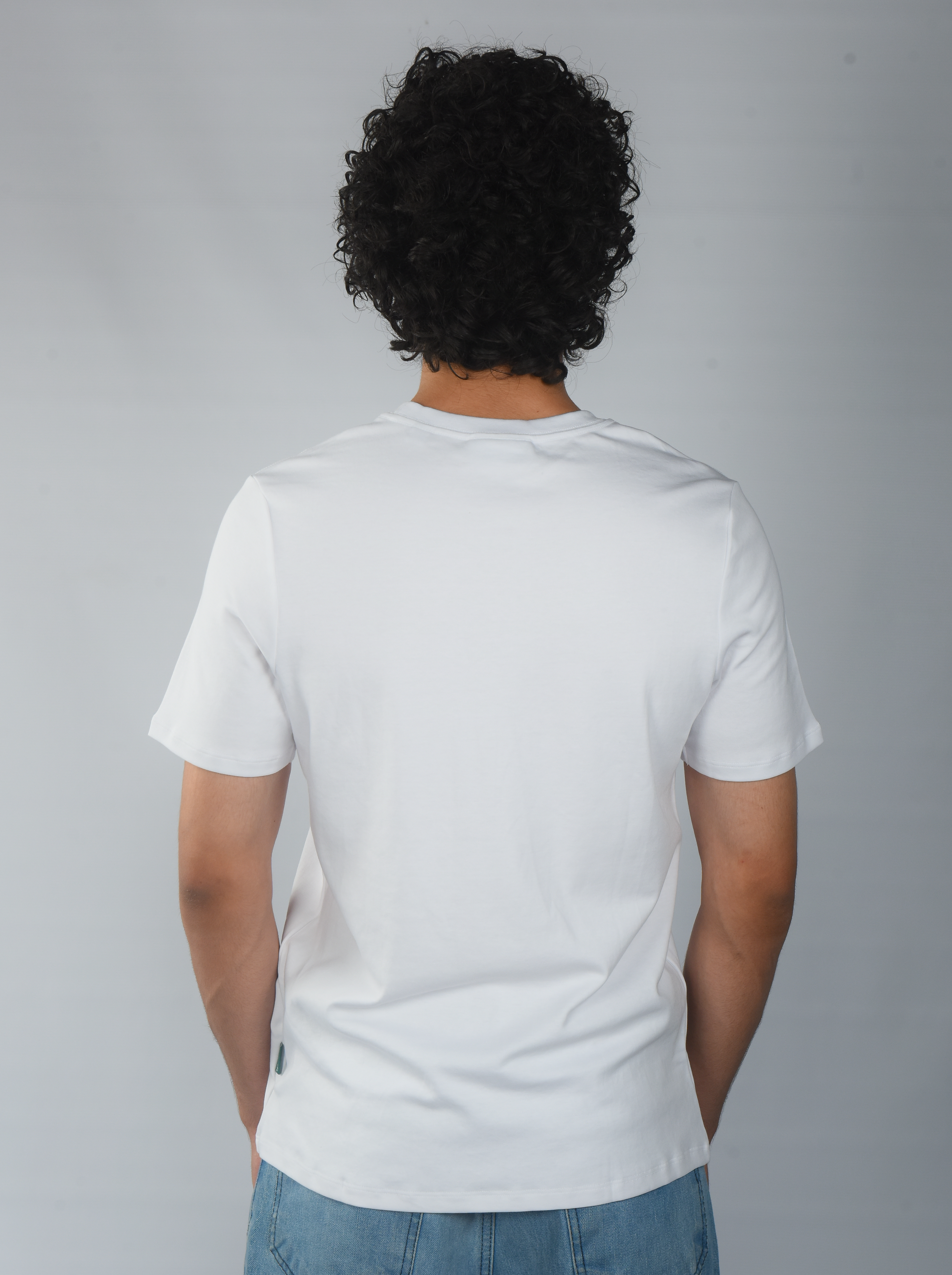 photoshoot scene 3 men grand tee   white